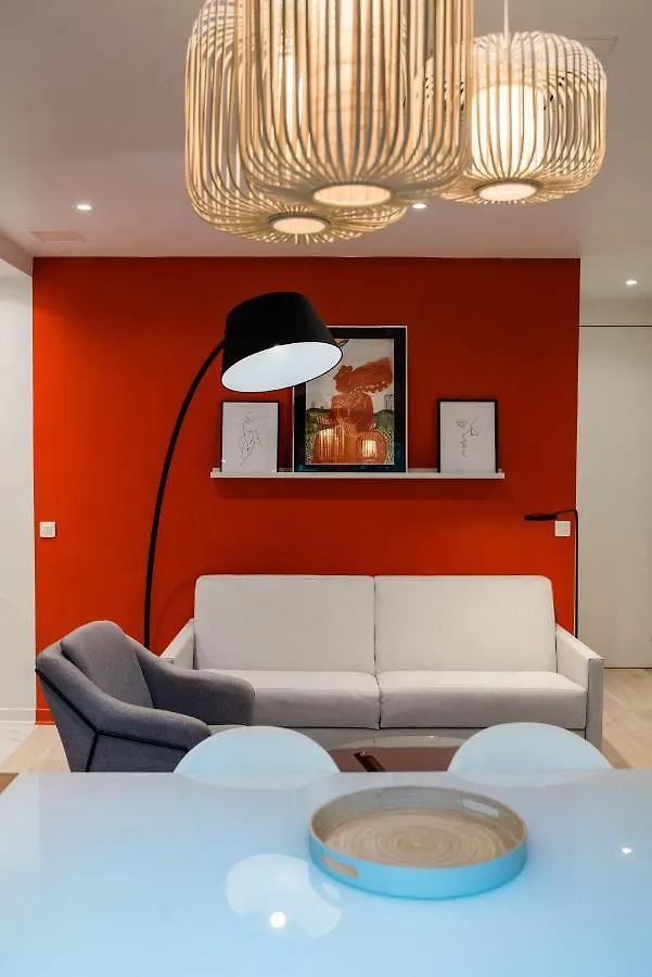 Cocteau : Au Coeur De La Rive Gauche, Neuf, Design, 2/4/6 Personnes * Paris