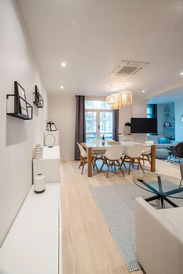 Cocteau : Au Coeur De La Rive Gauche, Neuf, Design, 2/4/6 Personnes Apartamento París